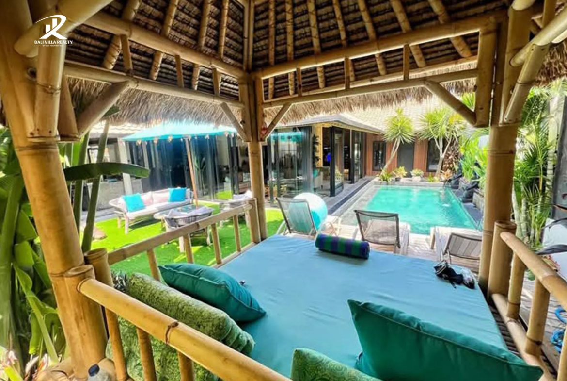 4-bedroom leasehold villa in Seminyak — photo 4 of 4