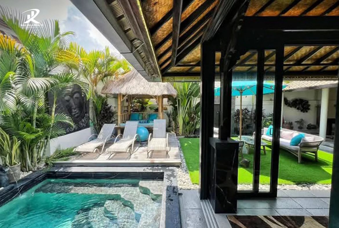 4-bedroom leasehold villa in Seminyak — photo 2 of 4