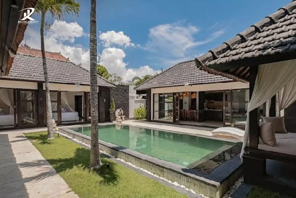 4-bedroom freehold villa in Kerobokan — photo 2 of 4