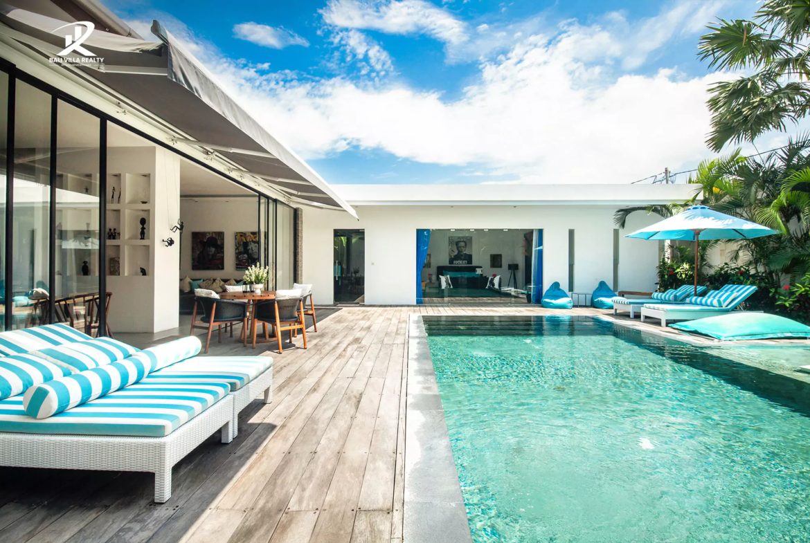 5-bedroom leasehold villa in Canggu — photo 1 of 4