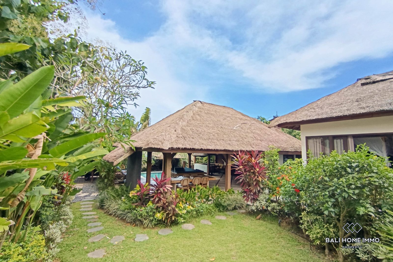 3-bedroom freehold villa in Ungasan — photo 2 of 5