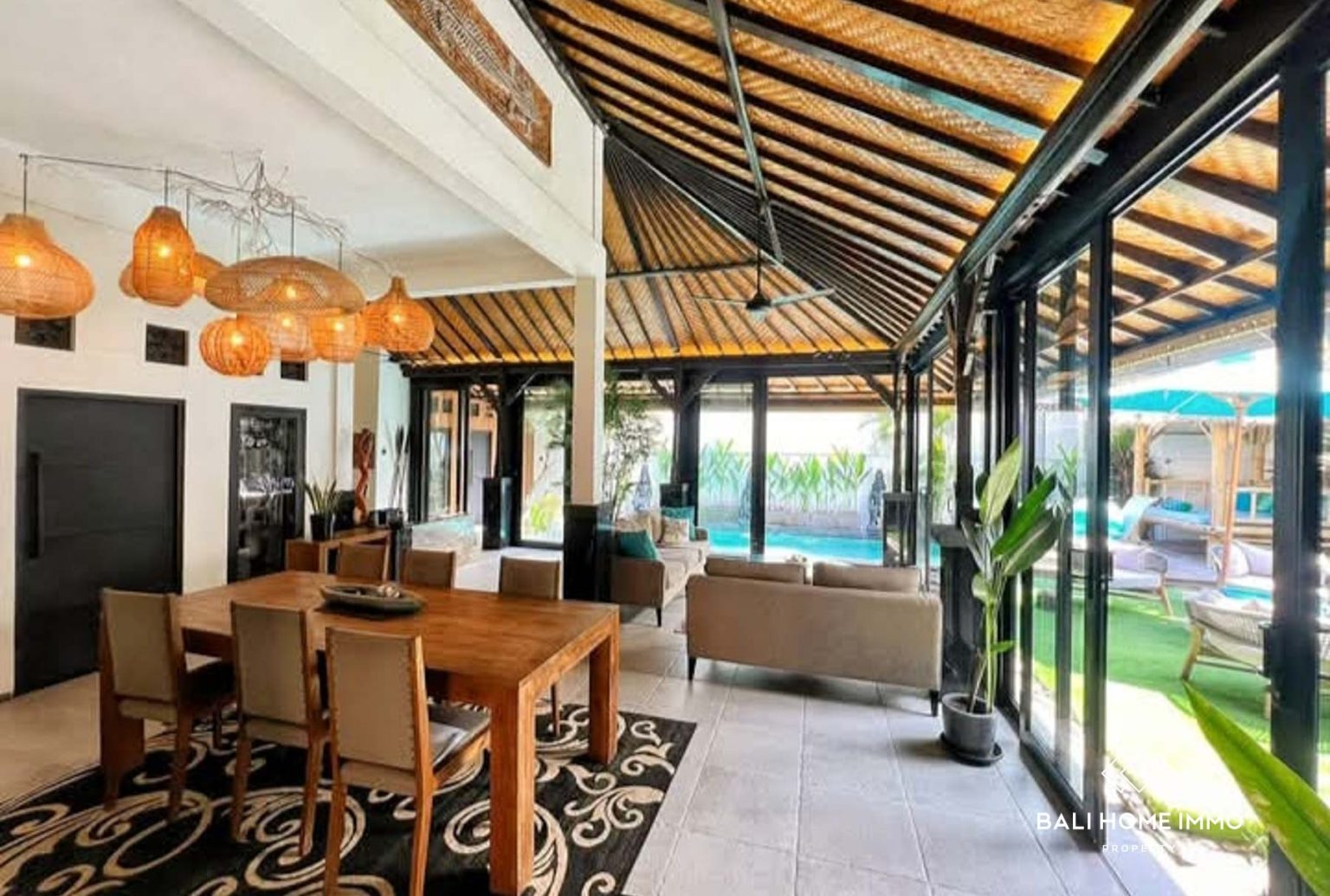 4-bedroom leasehold villa in Seminyak — photo 3 of 5