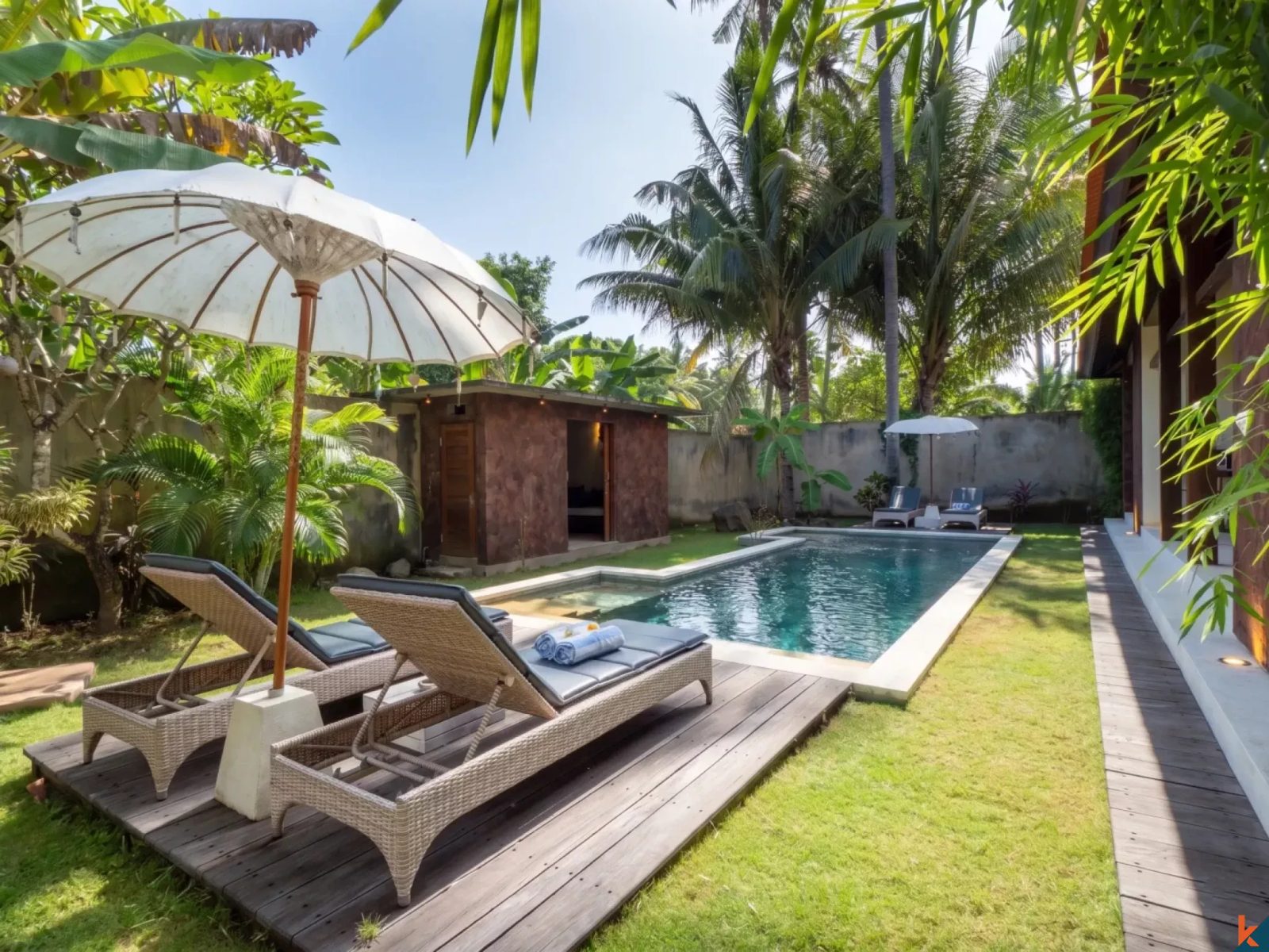 4-bedroom freehold villa in Lovina — photo 4 of 5