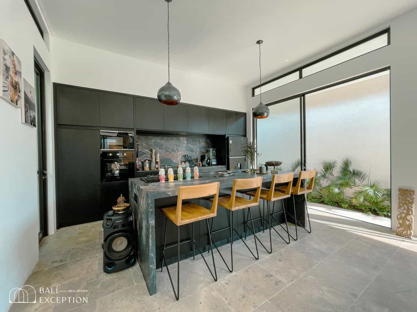 4-bedroom leasehold villa in Ungasan — photo 3 of 5