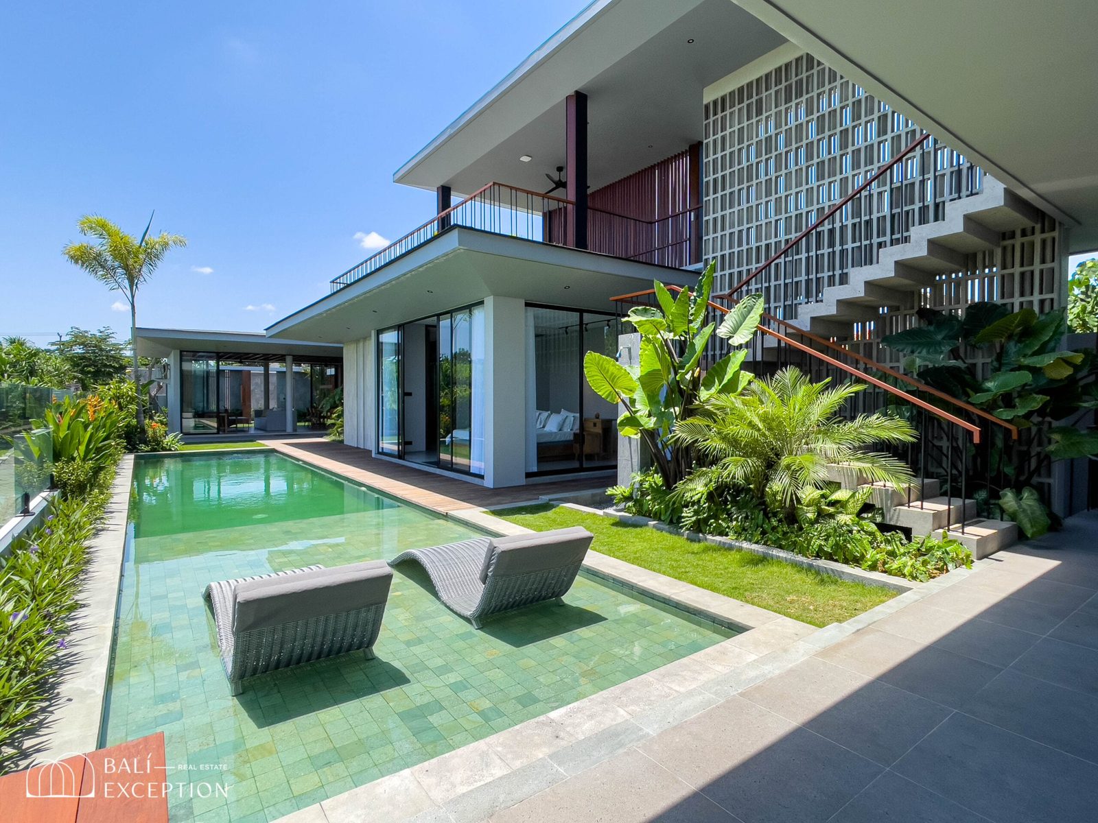 4-bedroom leasehold villa in Pererenan — photo 1 of 5
