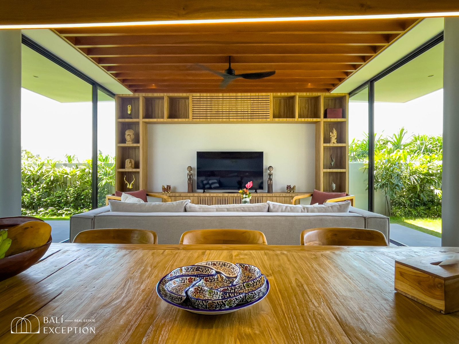 4-bedroom leasehold villa in Pererenan — photo 3 of 5
