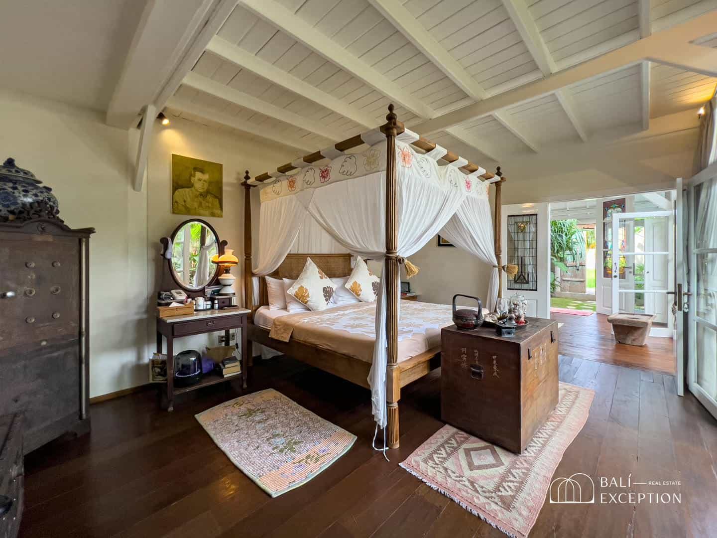 4-bedroom leasehold villa in Seminyak — photo 4 of 5