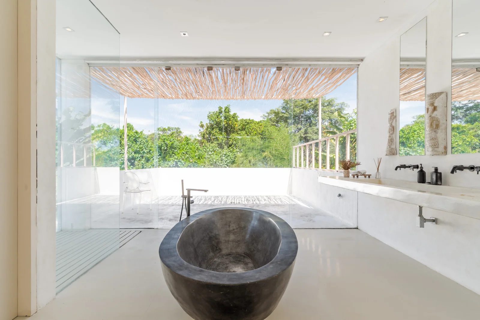 3-bedroom freehold villa in Pererenan — photo 5 of 5
