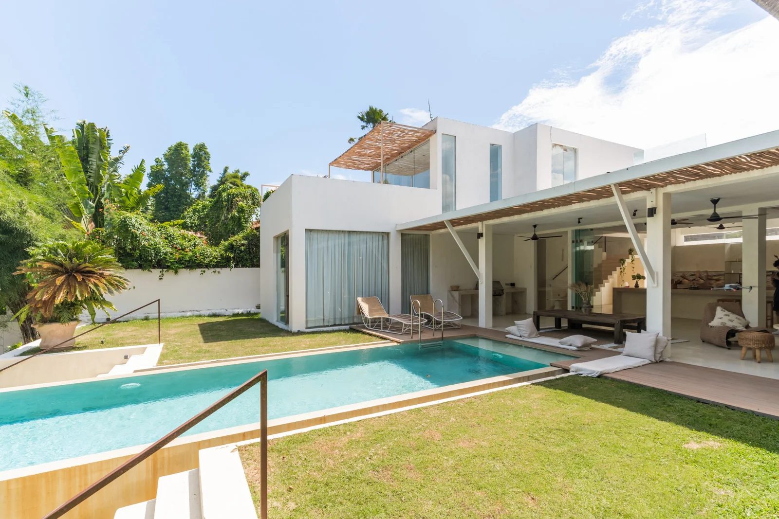 3-bedroom freehold villa in Pererenan — photo 1 of 5