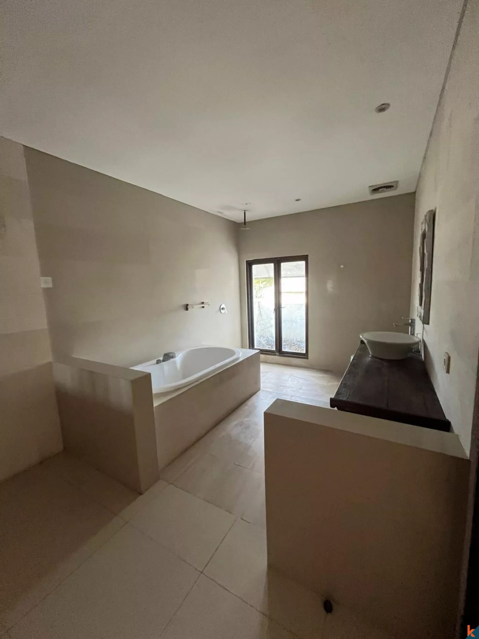 4-bedroom freehold villa in Seminyak — photo 3 of 5