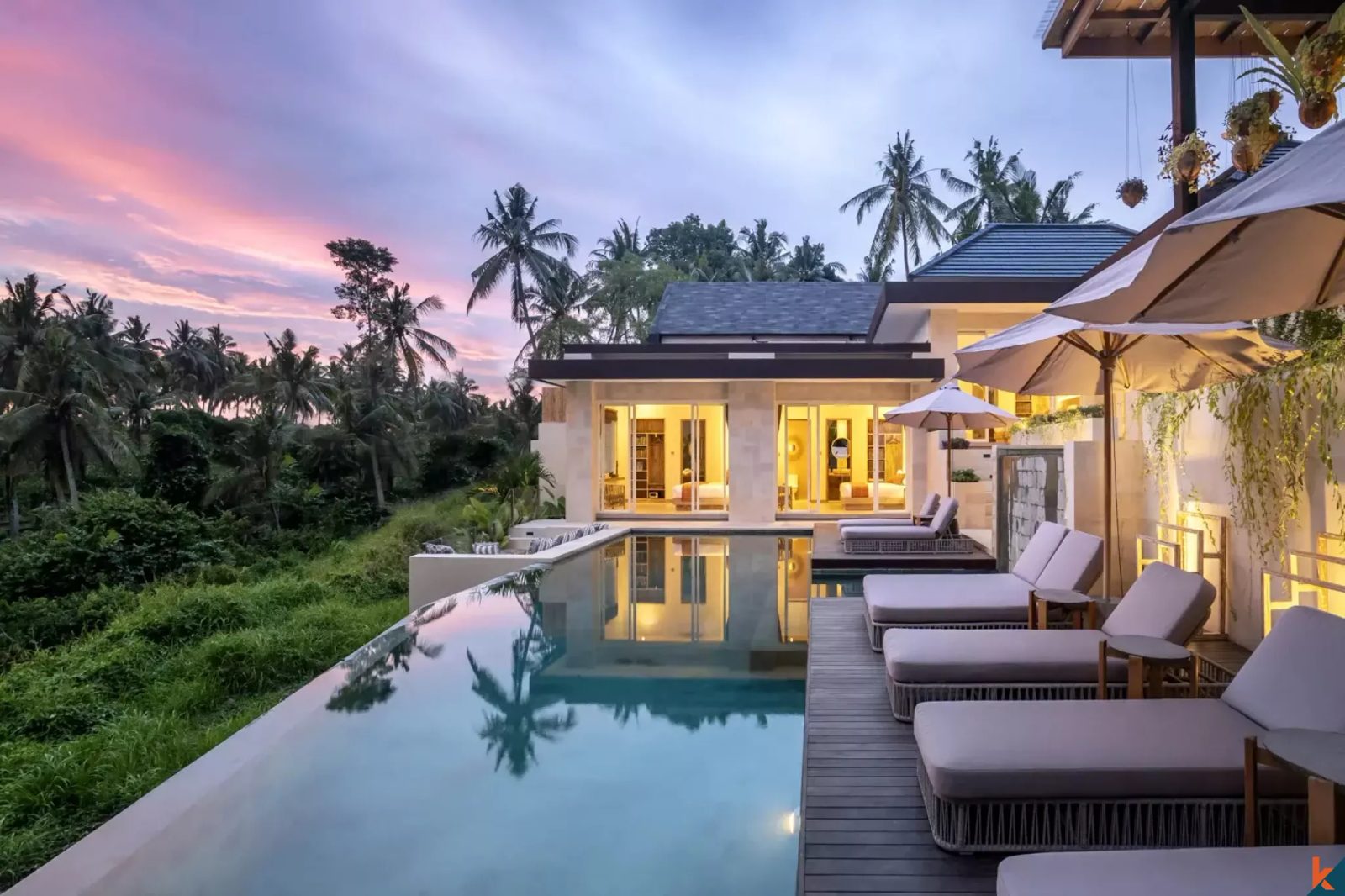 Impressive five bedroom leasehold villa overlooking the jungle in Ubud