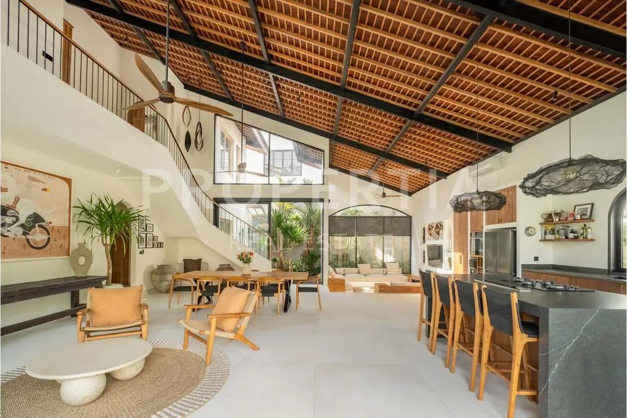 4-bedroom leasehold villa in Berawa — photo 4 of 5