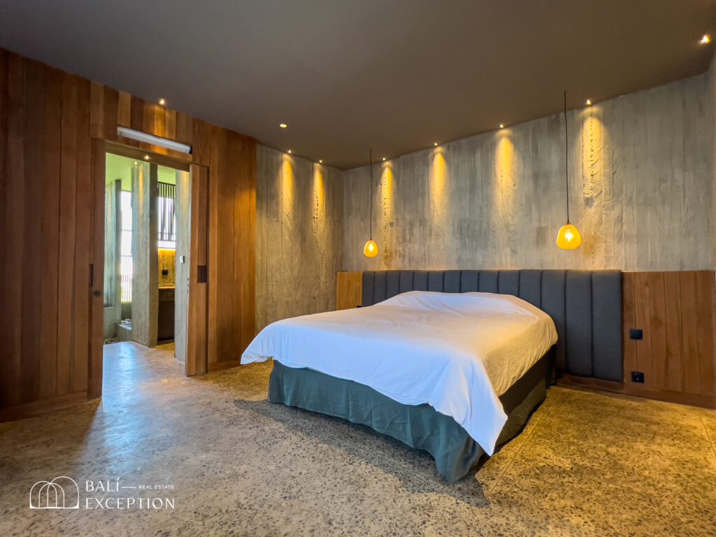 4-bedroom leasehold villa in Kerobokan — photo 4 of 5