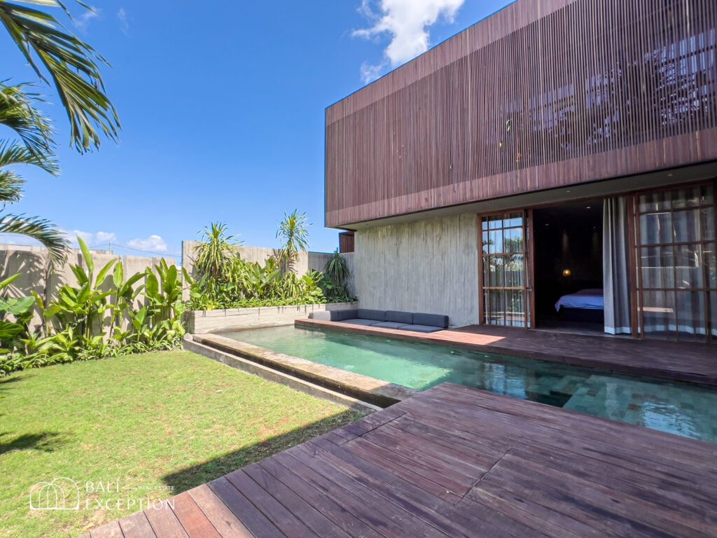 Ready Now 4 Bedroom Tropical Villa for Sale Leasehold in Kerobokan Be-3140