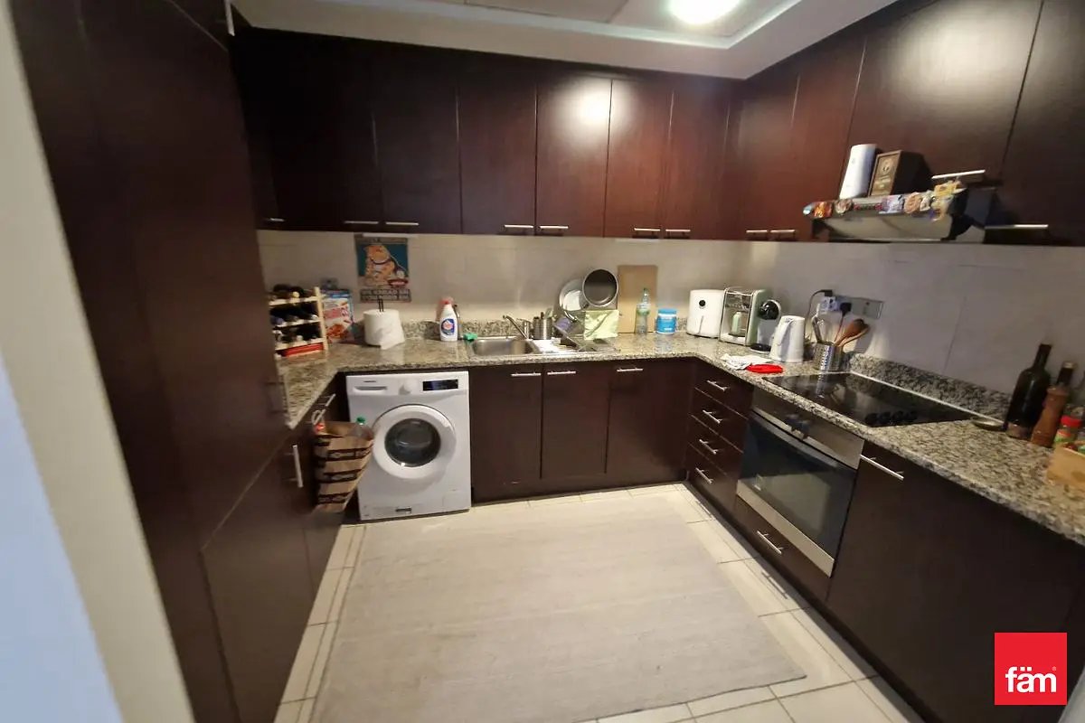 studio freehold apartment in Sky Gardens DIFC — photo 5 of 5