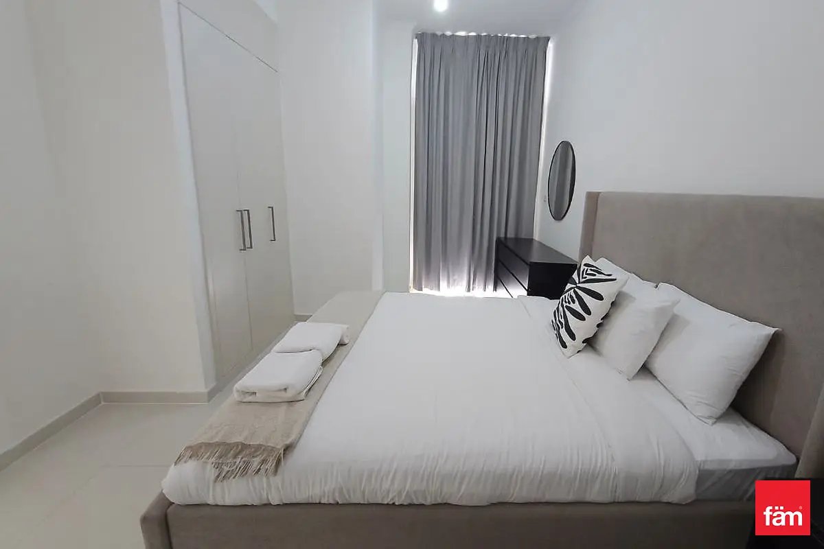 1-bedroom freehold apartment in DAMAC Hills — photo 1 of 5