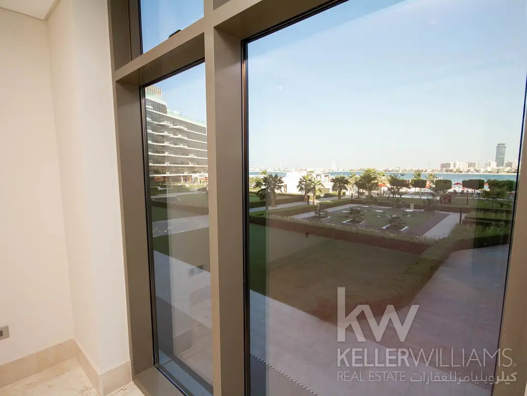 3-bedroom freehold apartment in Palm Jumeirah — photo 3 of 5