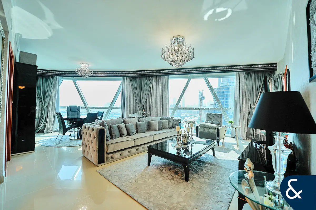 2-bedroom freehold apartment in DIFC — photo 1 of 5