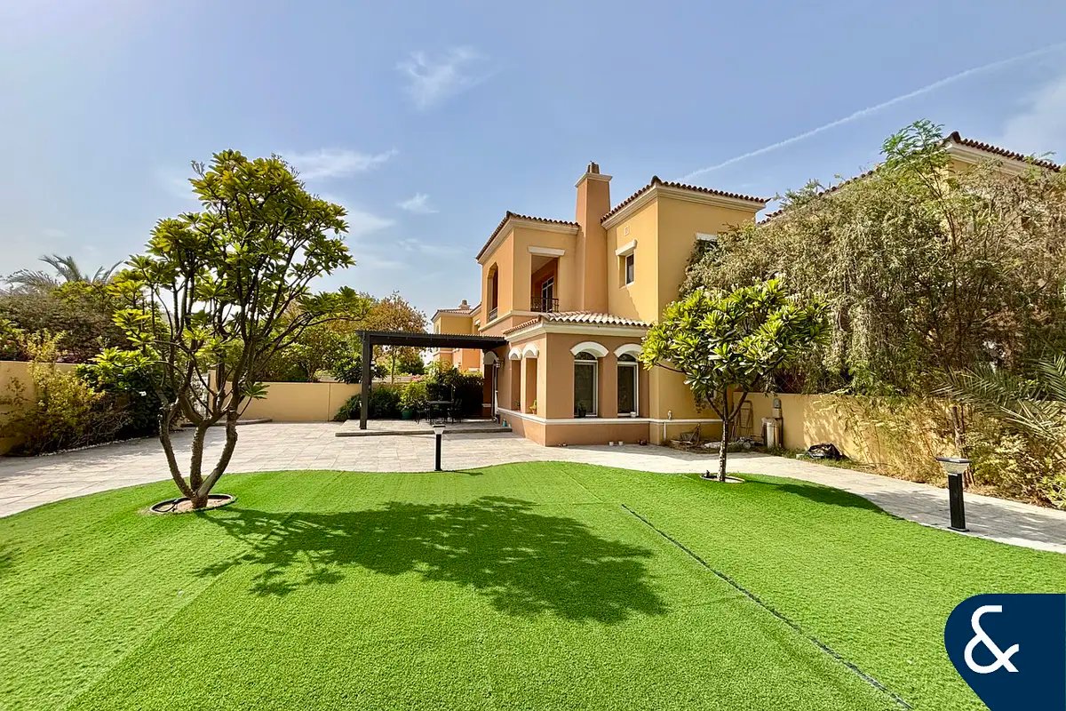 3-bedroom freehold villa in Arabian Ranches — photo 1 of 5