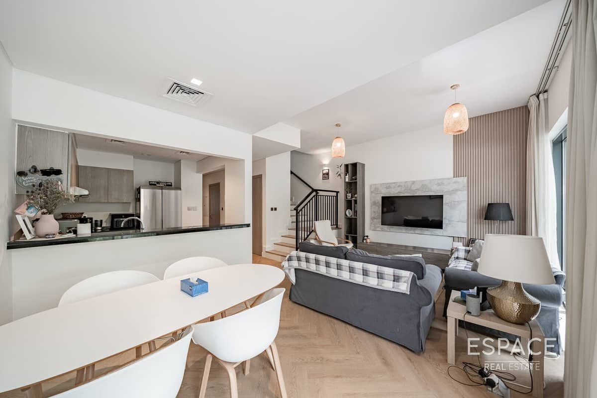 4-bedroom freehold villa in DAMAC Hills — photo 4 of 5