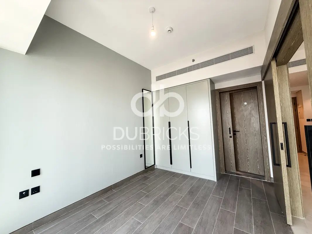 1-bedroom freehold apartment in DAMAC Hills — photo 5 of 5