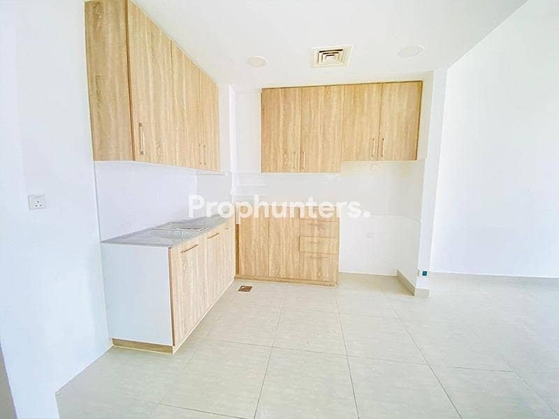 2-bedroom freehold apartment in Town Square — photo 4 of 5