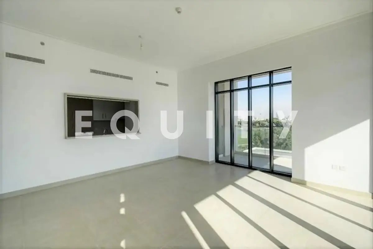 2-bedroom freehold apartment in The Hills — photo 5 of 5