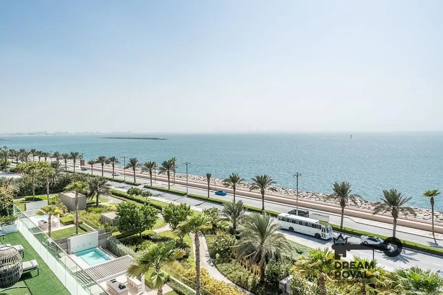 4-bedroom freehold apartment in Palm Jumeirah — photo 3 of 5