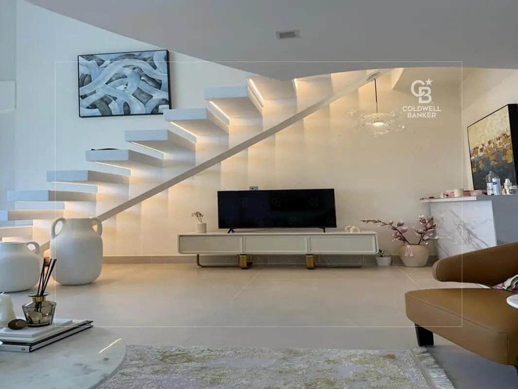 2-bedroom freehold apartment in DIFC — photo 2 of 5
