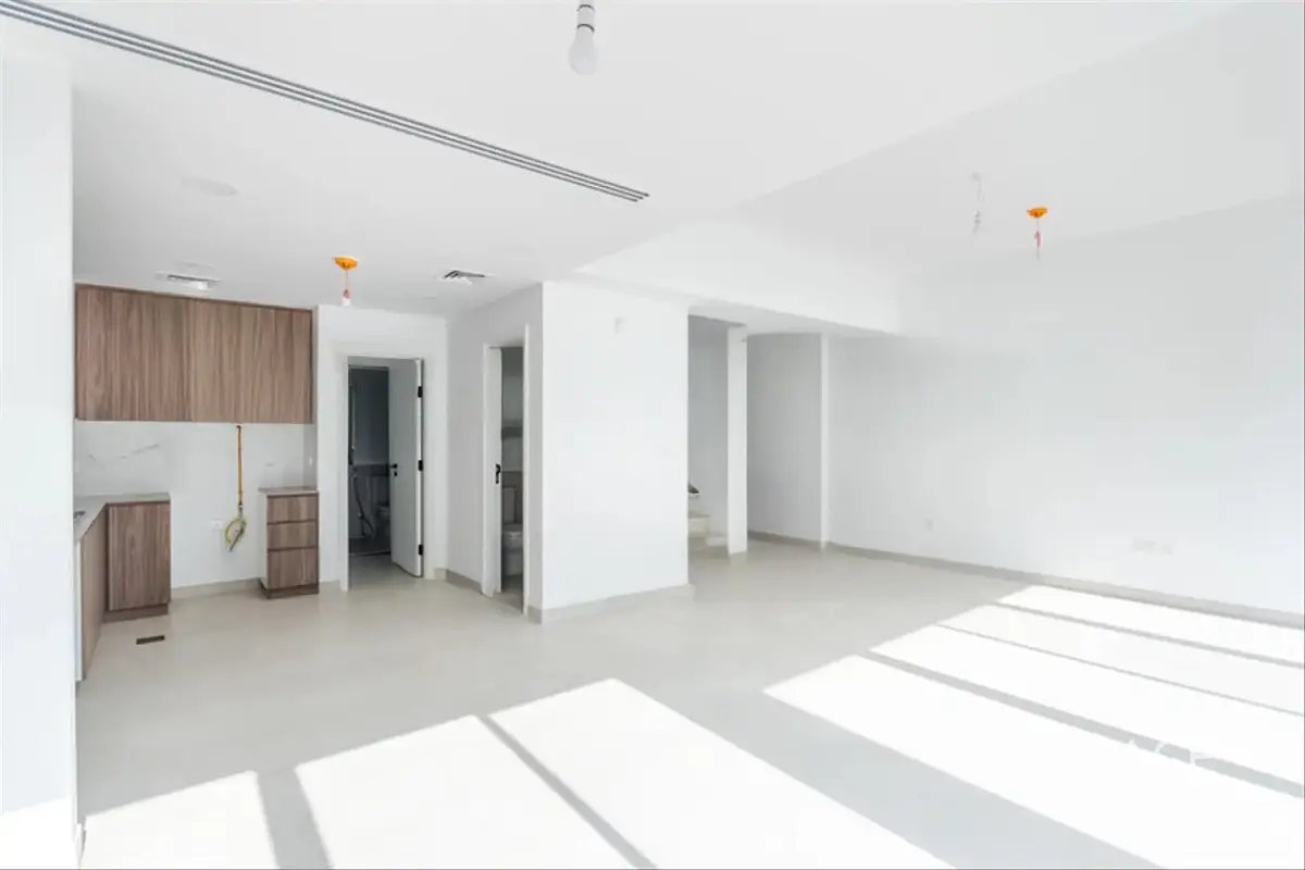 3-bedroom freehold villa in Town Square — photo 4 of 4