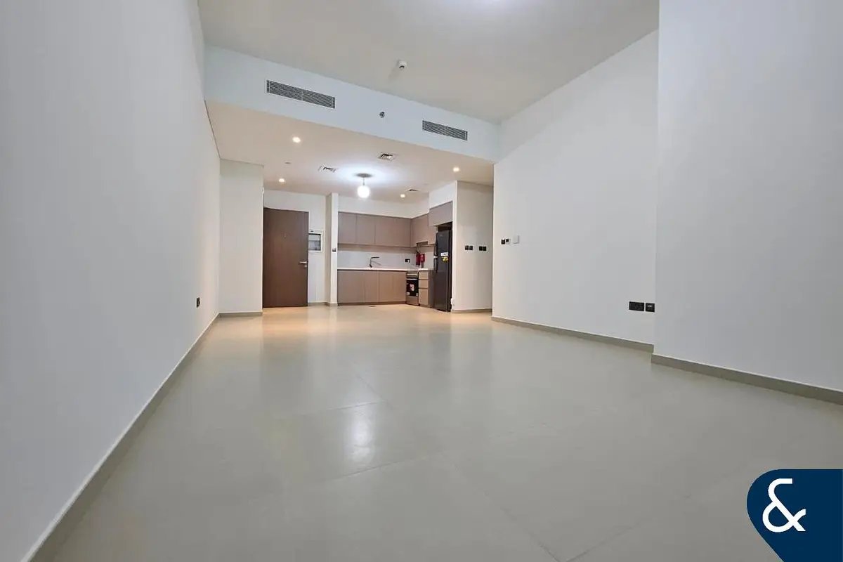 2-bedroom freehold apartment in Downtown Dubai — photo 3 of 5