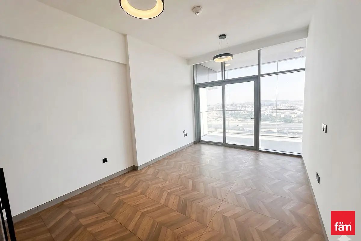 2-bedroom freehold apartment in Business Bay — photo 3 of 5