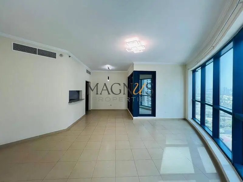 1-bedroom freehold apartment in Jumeirah Lake Towers (JLT) — photo 3 of 5