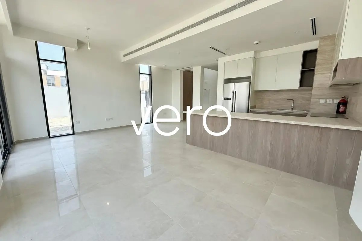 4-bedroom freehold villa in Mudon — photo 3 of 5