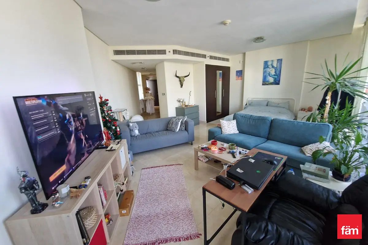 studio freehold apartment in DIFC — photo 3 of 5