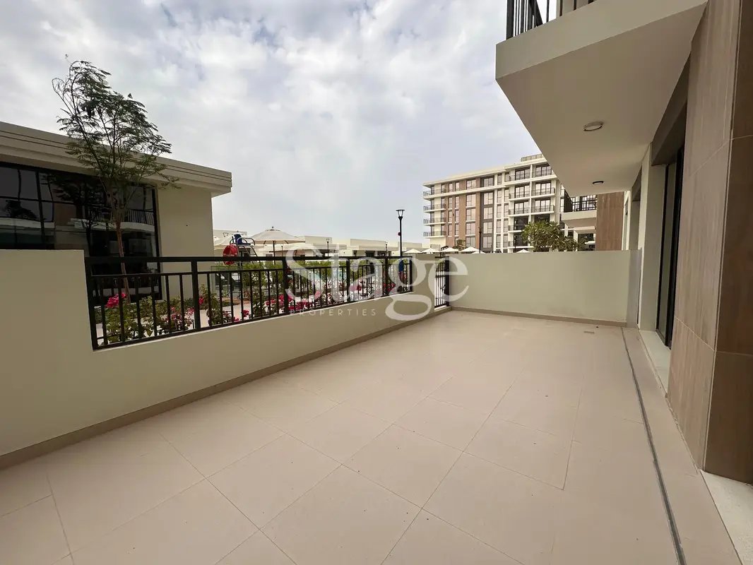 1-bedroom freehold apartment in Town Square — photo 5 of 5