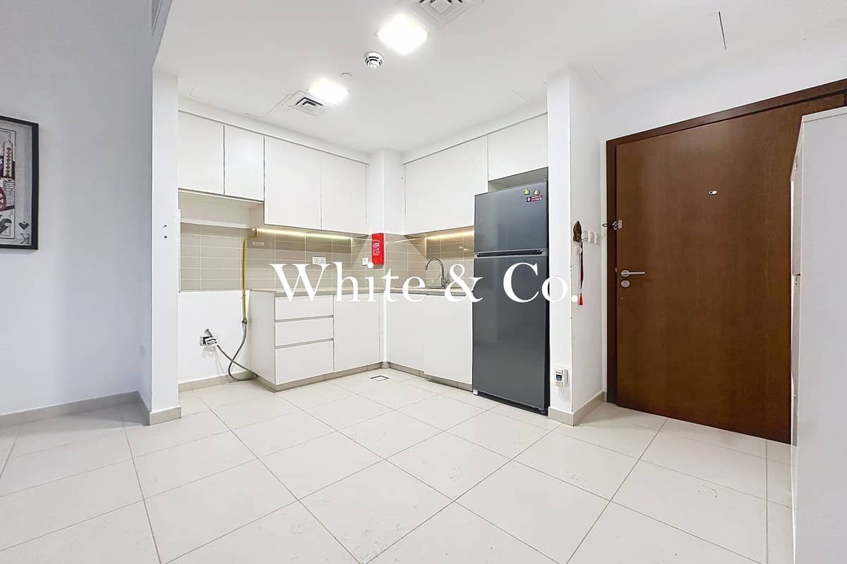 1-bedroom freehold apartment in Town Square — photo 4 of 5