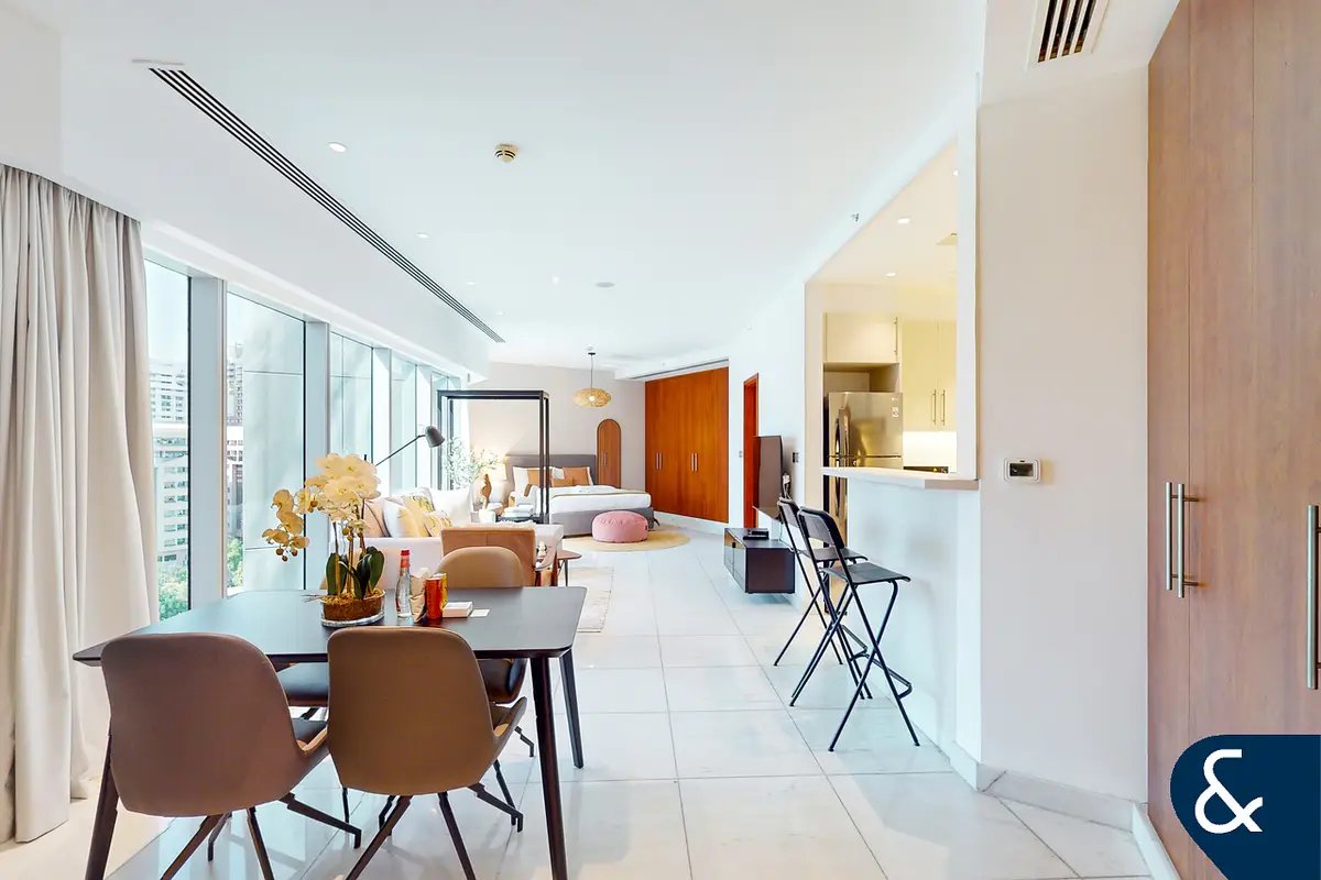 studio freehold apartment in DIFC — photo 3 of 5