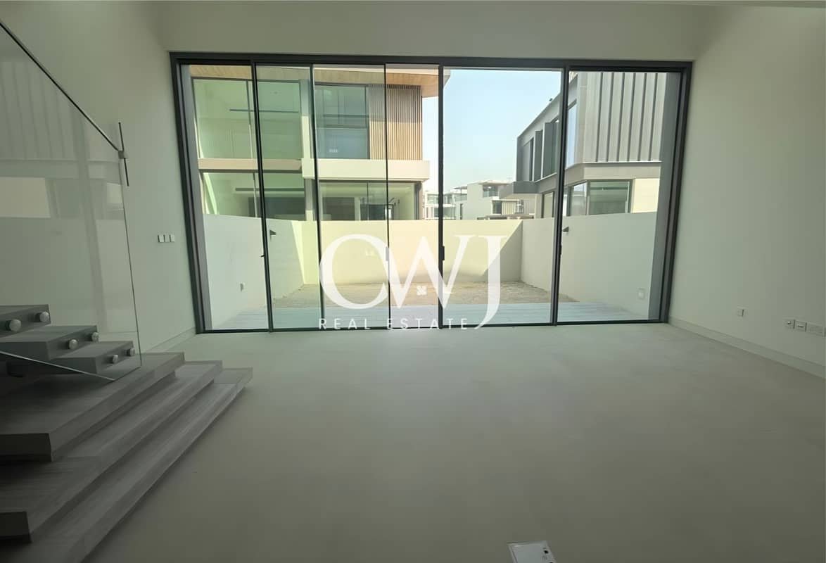 3-bedroom freehold villa in Nad Al Sheba — photo 4 of 5