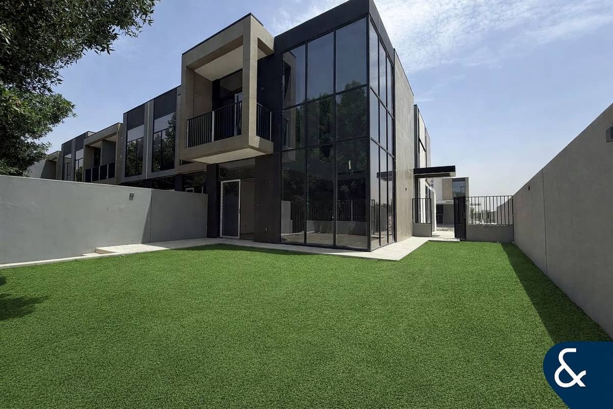 4-bedroom freehold villa in Mudon — photo 1 of 4
