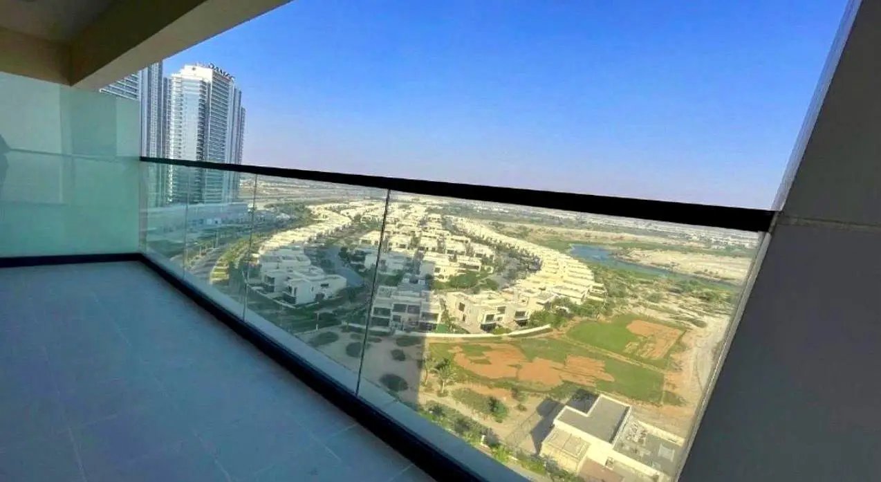 1-bedroom freehold apartment in DAMAC Hills — photo 5 of 5