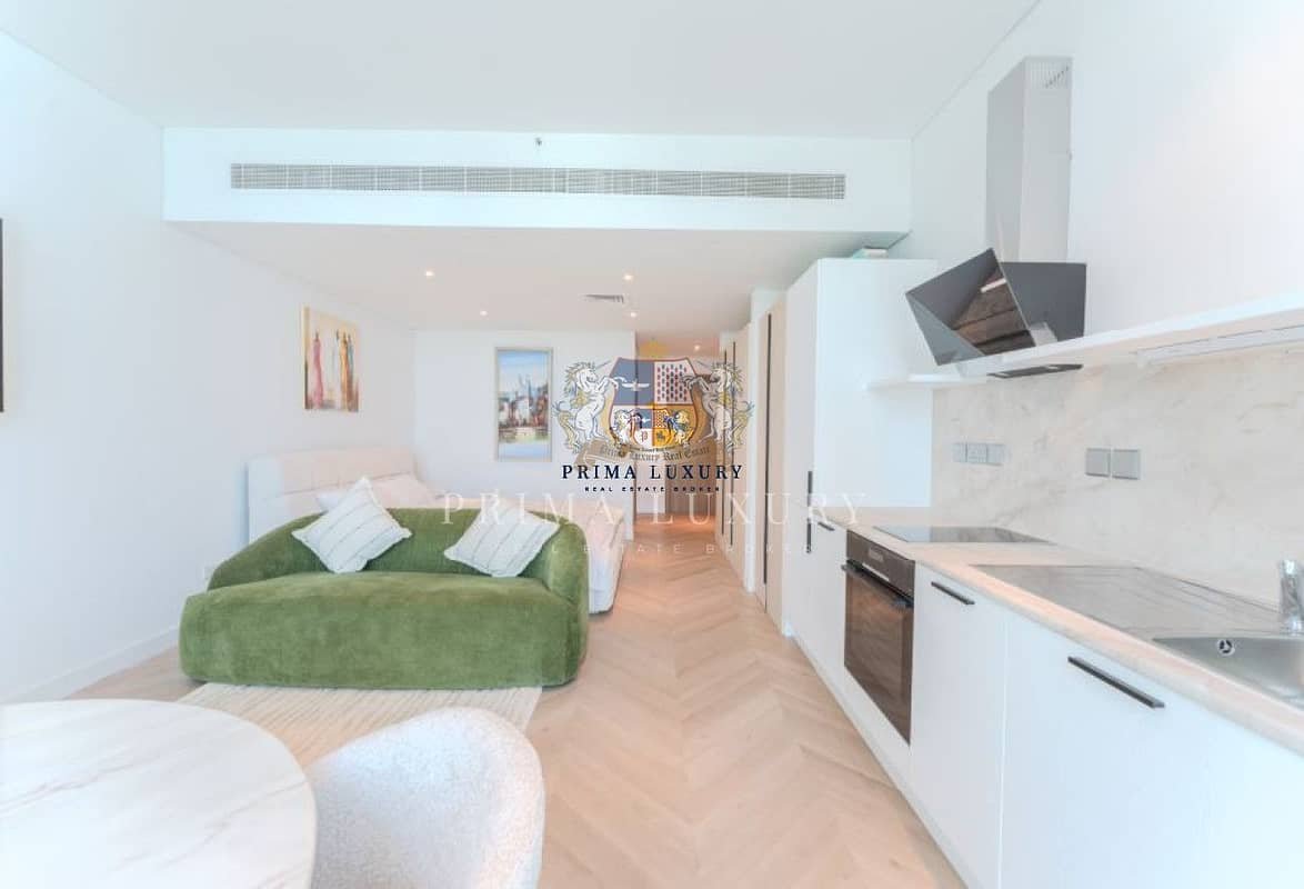 studio freehold apartment in DIFC — photo 1 of 4