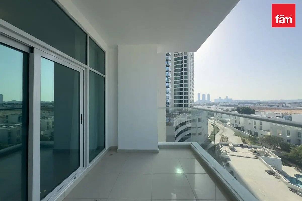 3-bedroom freehold apartment in Al Sufouh — photo 1 of 4