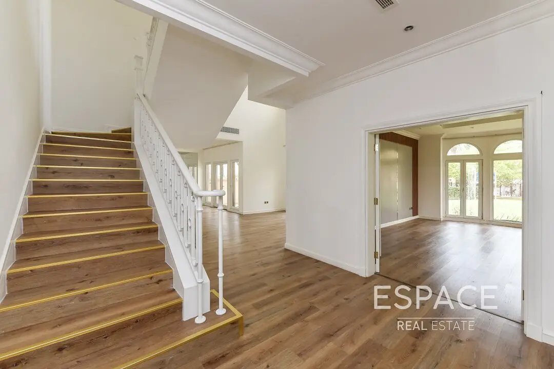 4-bedroom freehold villa in Palm Jumeirah — photo 2 of 4