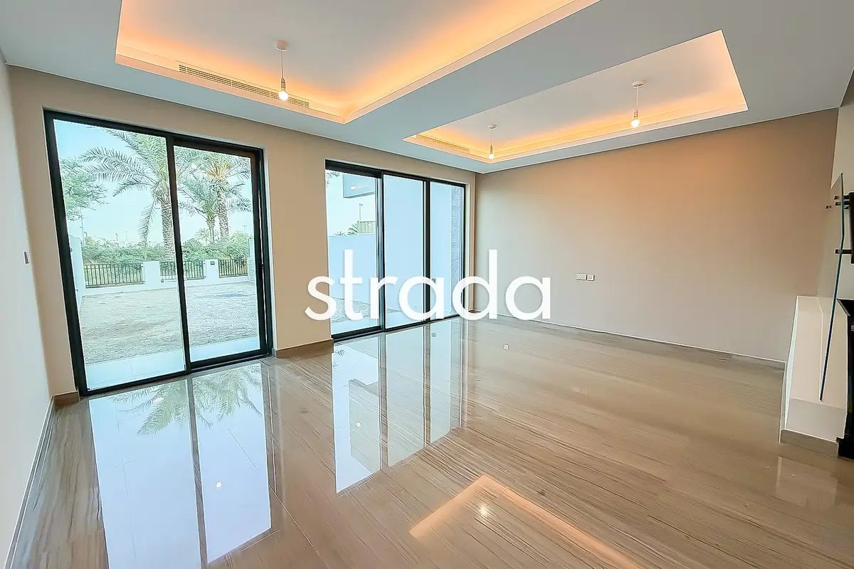 5-bedroom freehold villa in DAMAC Hills — photo 3 of 5