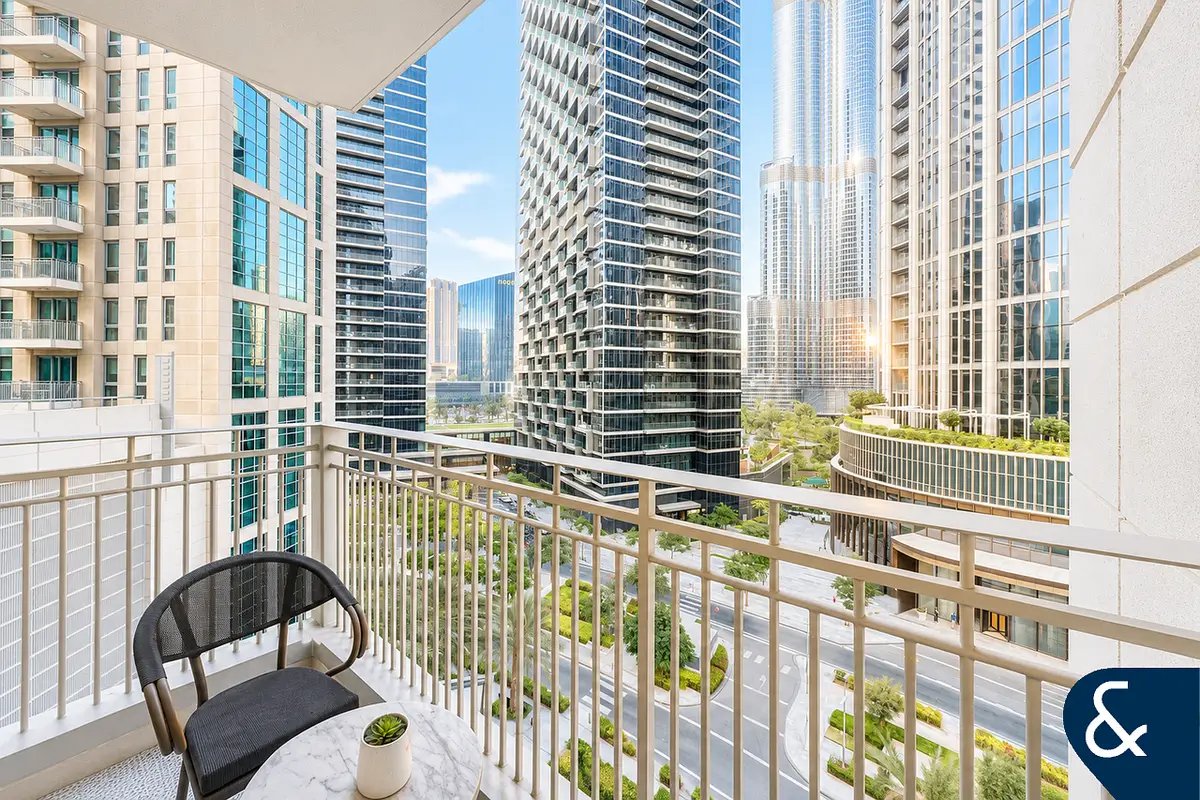2-bedroom freehold apartment in Downtown Dubai — photo 1 of 5