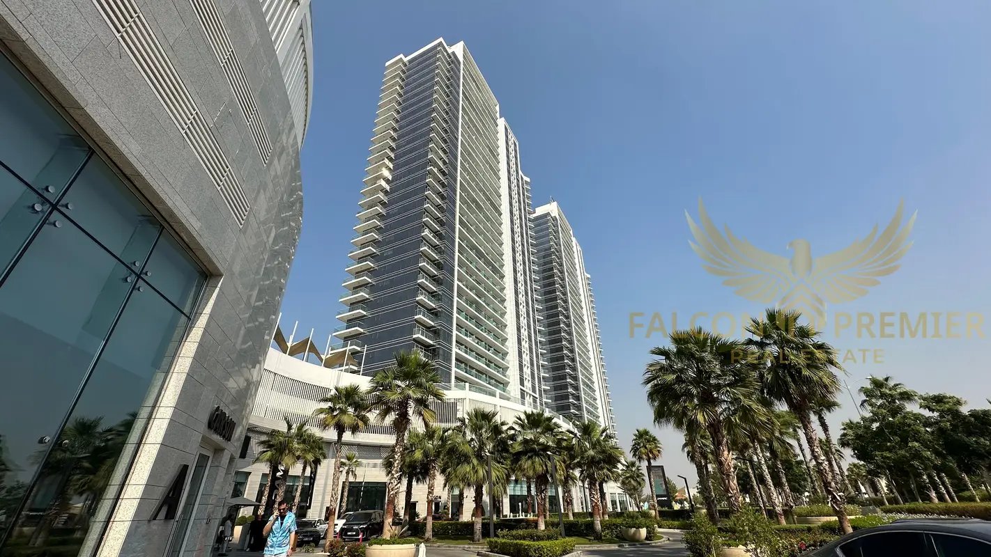 1-bedroom freehold apartment in DAMAC Hills — photo 1 of 5