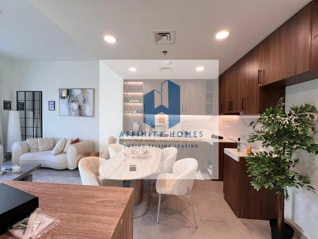 2-bedroom freehold apartment in Town Square — photo 5 of 5