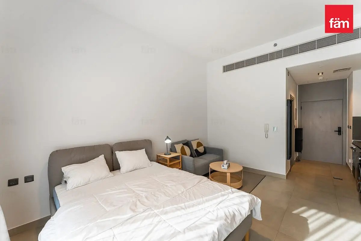 studio freehold apartment in Mohammed Bin Rashid City (MBR City) — photo 3 of 5
