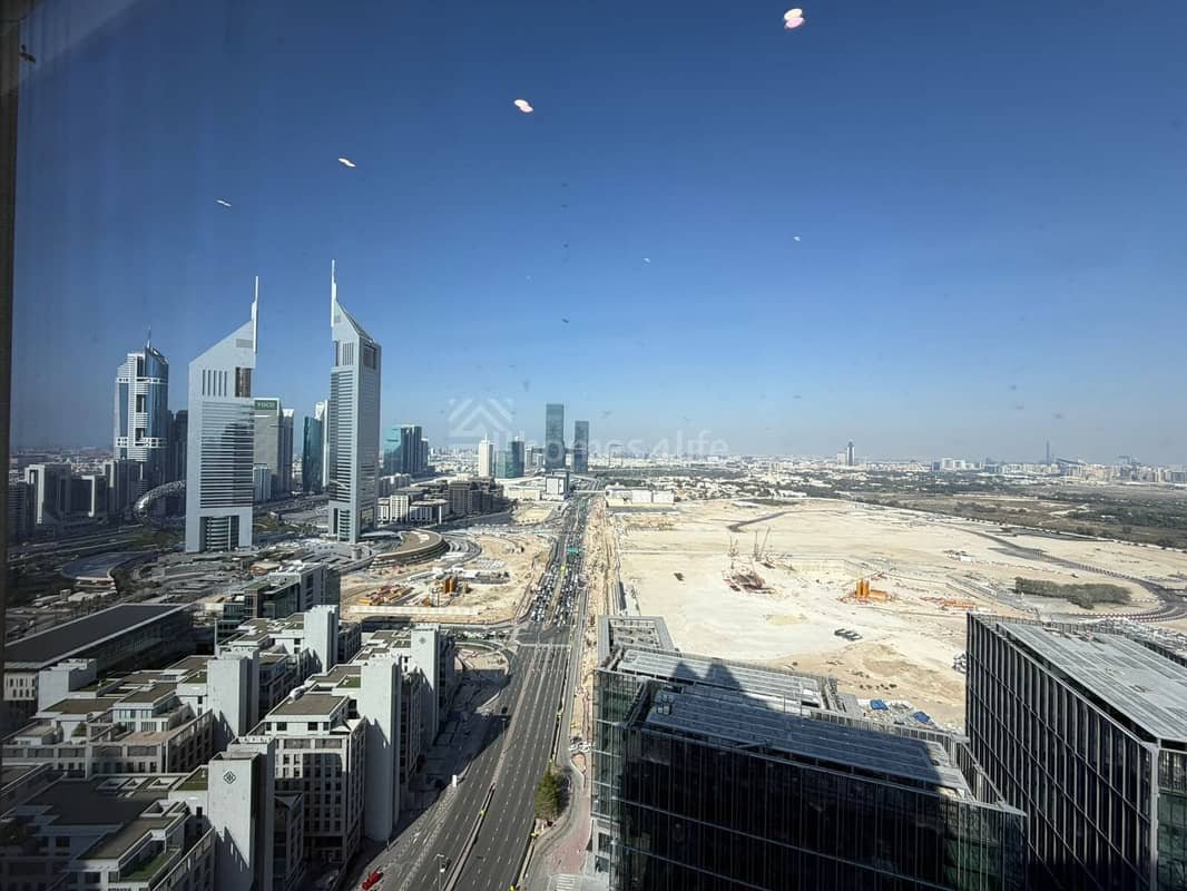 studio freehold apartment in DIFC — photo 1 of 4